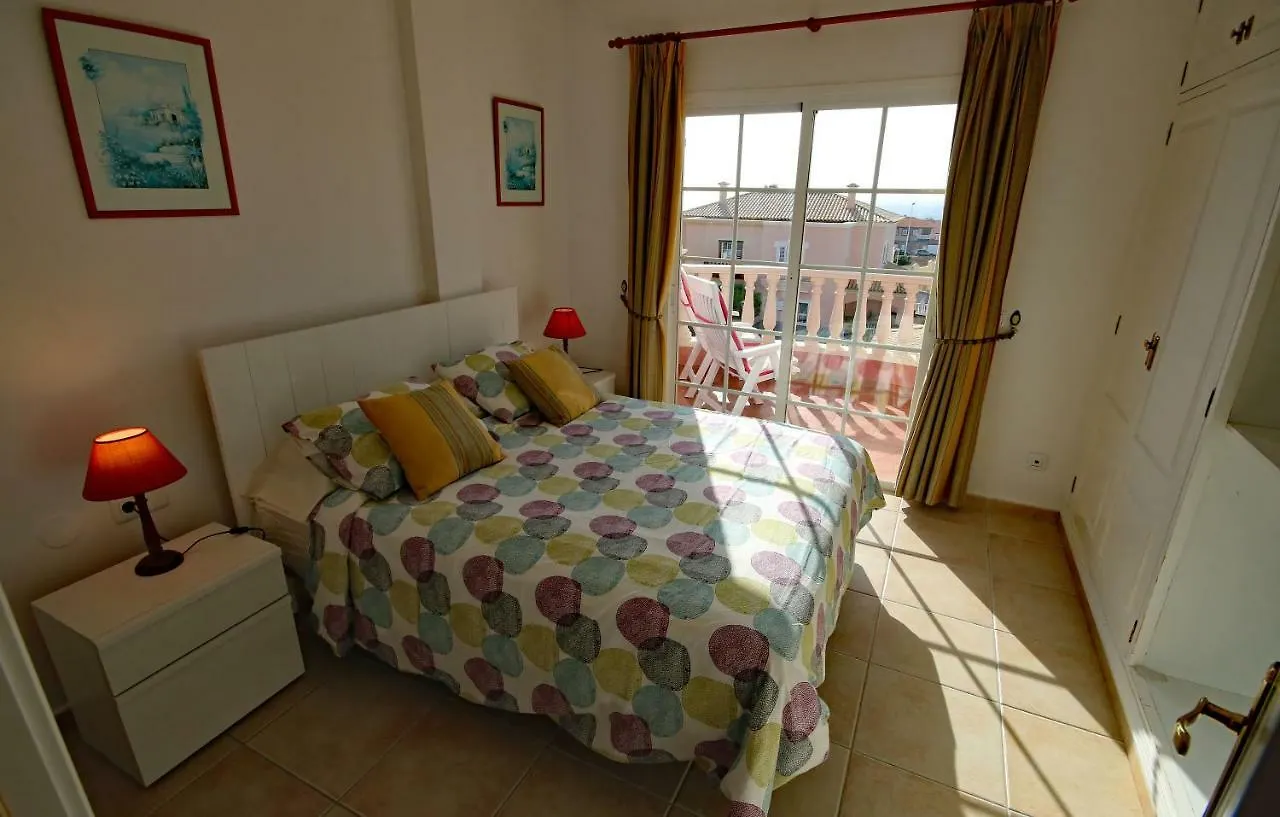 Las Dunas 2 By Rentmedano Pretty 2 Bedroom Villa, Ocean Views, Pool And Wifi El Medano  Villa El Medano (Tenerife)
